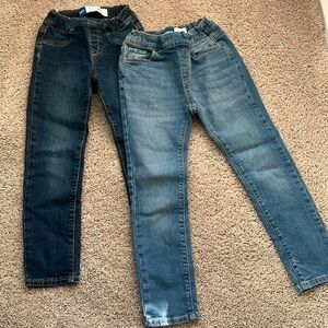 Old Navy - girls skinny jeans, size 6-7. Set of 2